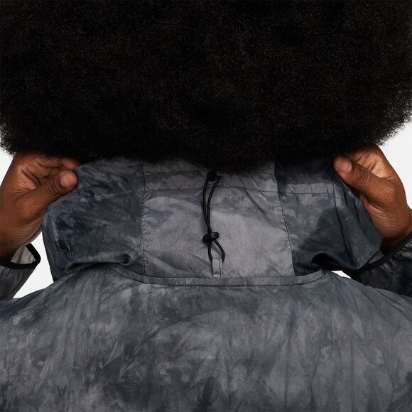 NWT Nike Trail Repel Running Hooded Windbreaker Light Jacket Medium FN6853-010 - Picture 5 of 7